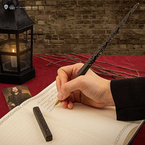 Stylo baguette Sirius Black et support - Harry Potter